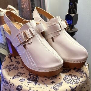 Women’s White Patent Clog Heel with Gold Buckle